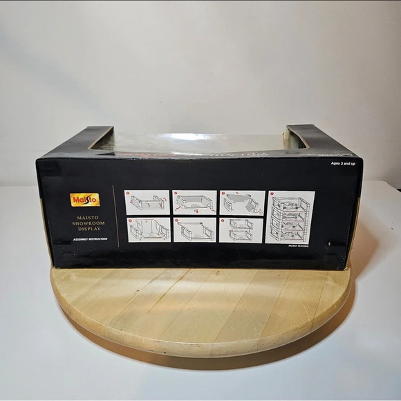 Maisto Aston Martin DB7 Vantage Premiere Edition 1:18 Scale New W/Damaged Boxed - Picture 10 of 10